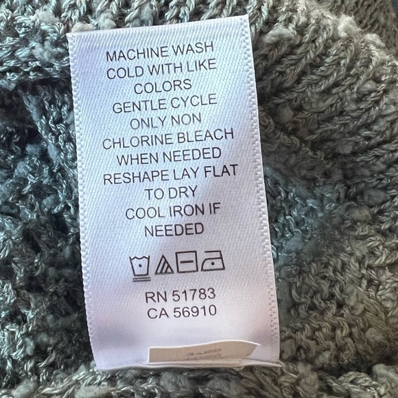 Maurices Green Open Knit Textured V Surplice Neck Sweater XS - Picture 11 of 11